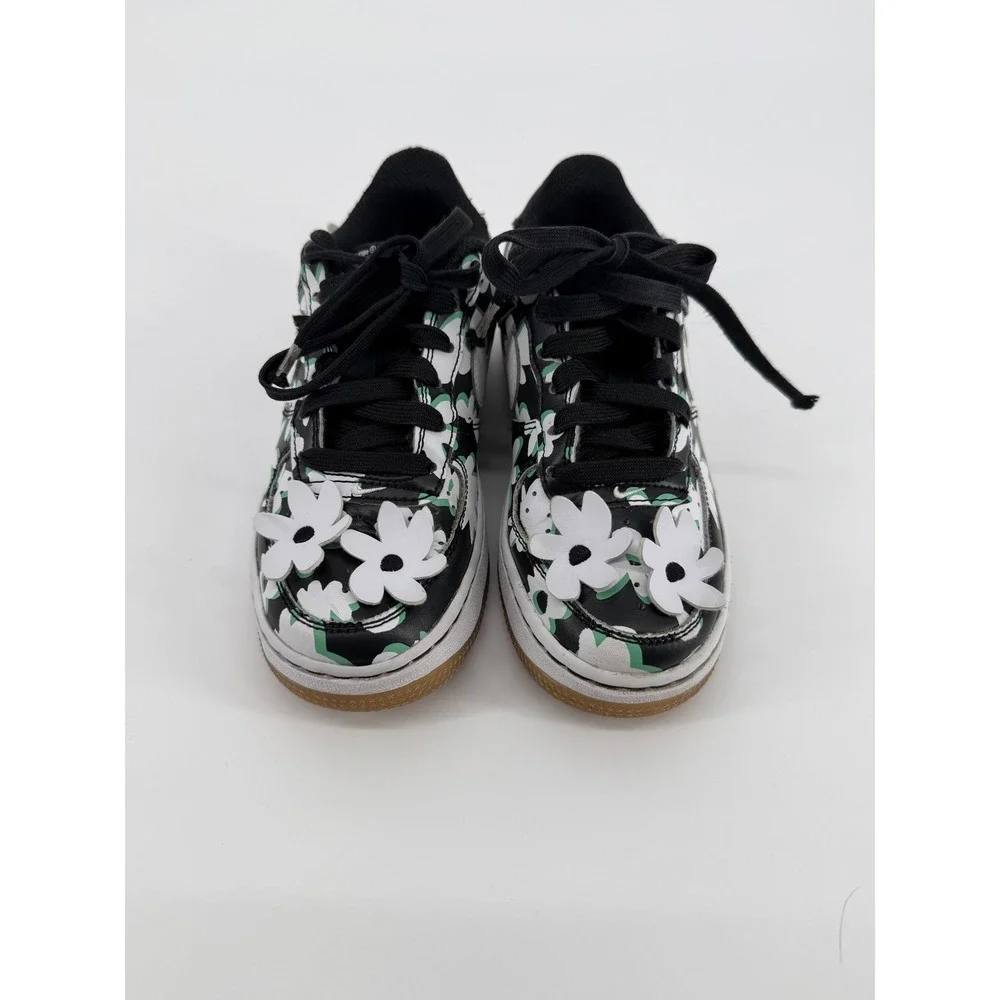 Nike Air Force‎ 1 Low Floral Daisy Black White Green Gum DZ2663-001 Kids Size 1Y